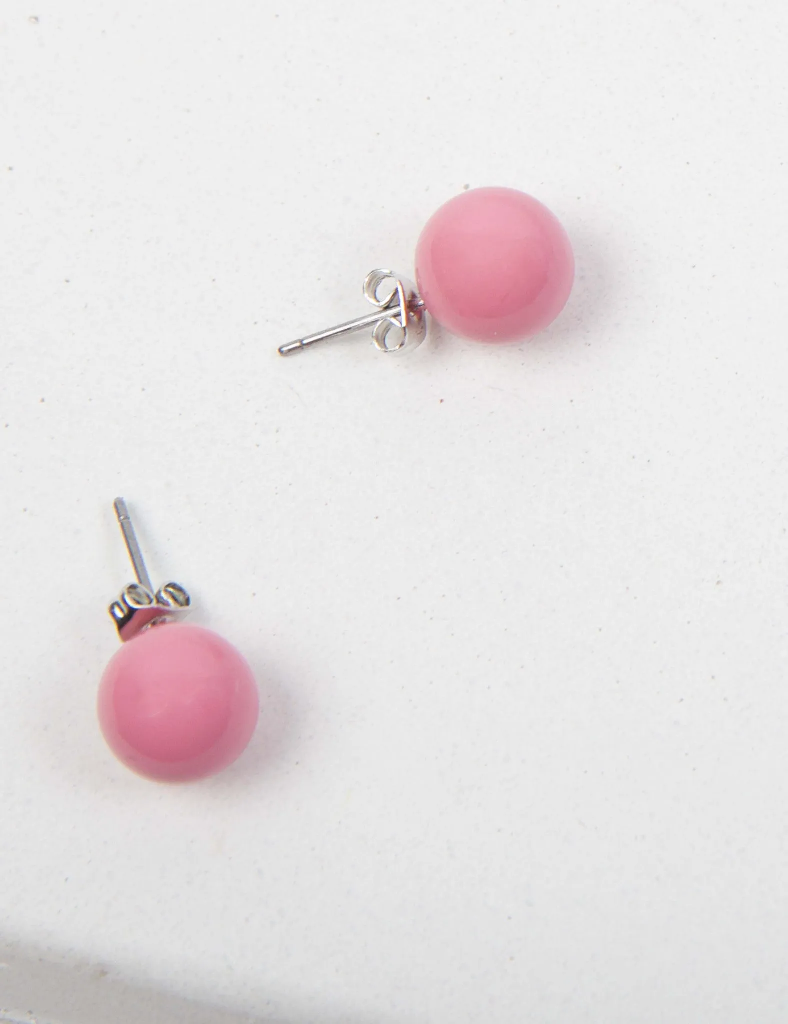 Sure! Here’s an optimized title for the product:

Colorful Candy Ball Earrings - Fun & Whimsical Jewelry for Everyday Wear