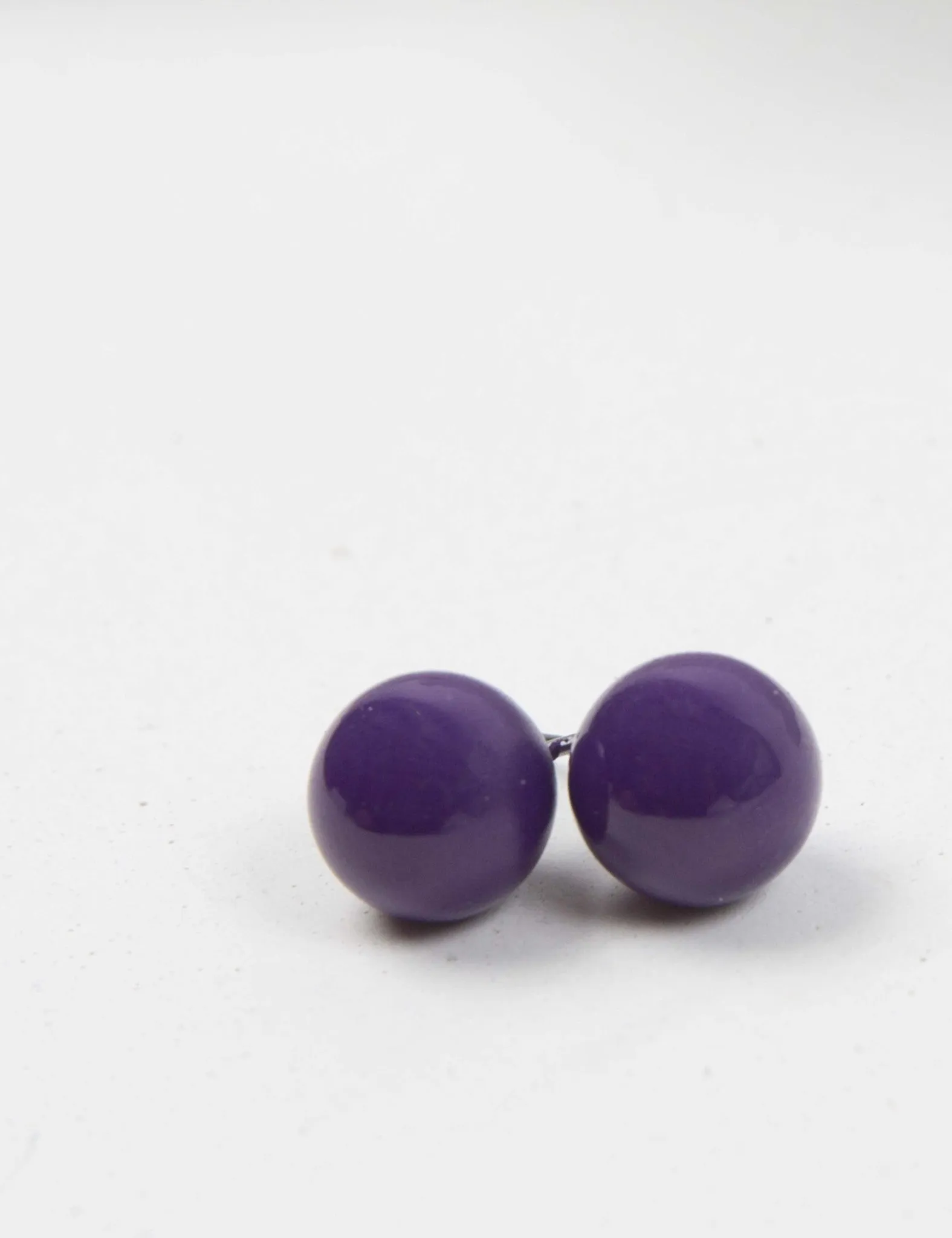 Sure! Here’s an optimized title for the product:

Colorful Candy Ball Earrings - Fun & Whimsical Jewelry for Everyday Wear