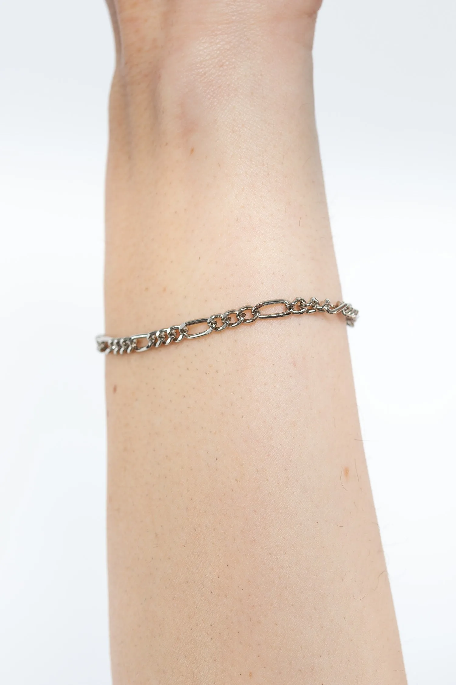 JWLFB - Unisex Figaro Chain Bracelet